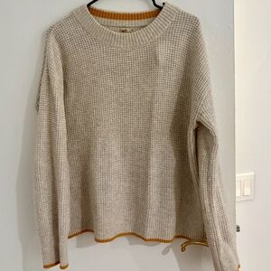Faherty size M knit sweater
